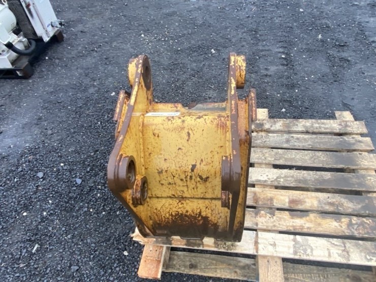 17"-dig-bucket-image-4