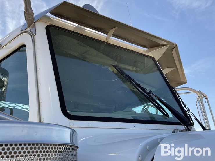 peterbilt-367-image-14