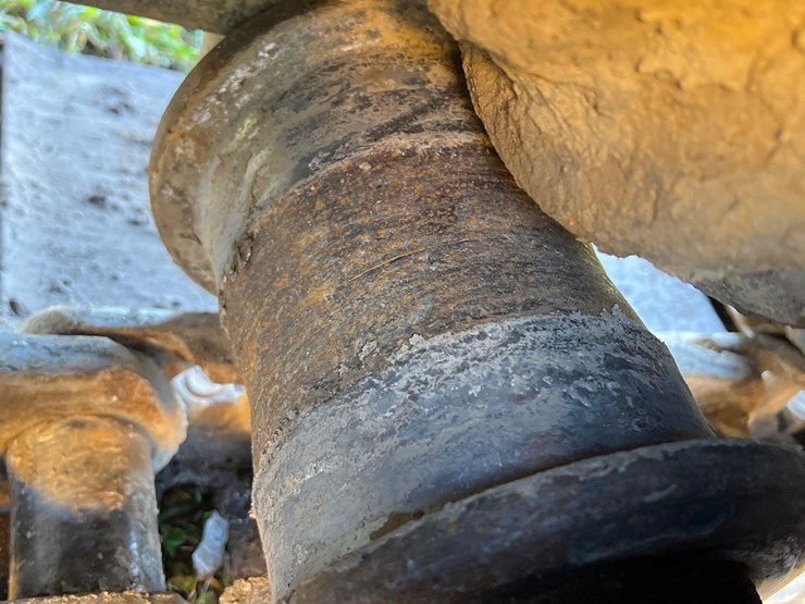 deere-245g-lc-image-13