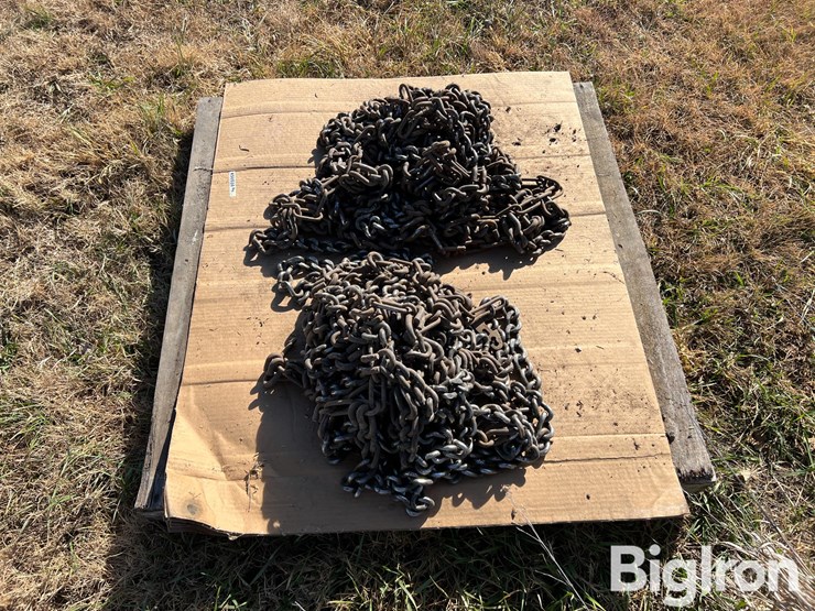 rear-tractor-tire-snow-chains-image-3