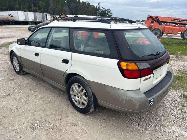 2001-subaru-outback-awd-suv-image-4