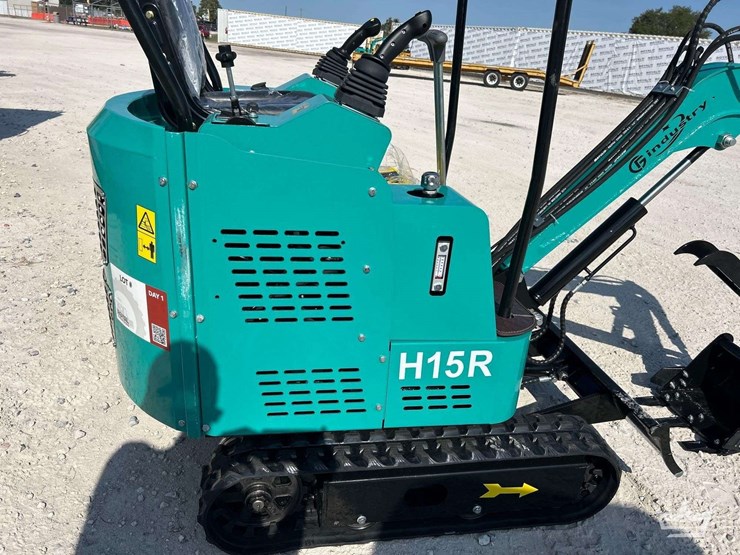 unused-2025-cfg-industrial-h15r-mini-excavator-image-17