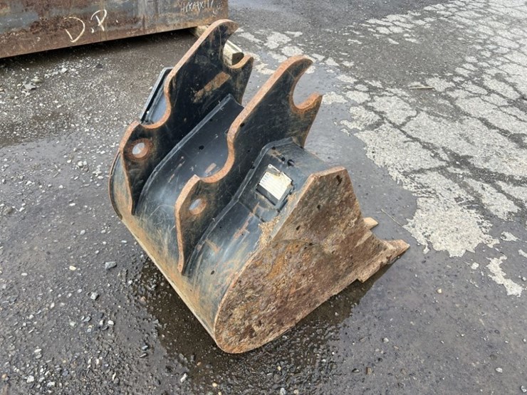 wb-22"-dig-bucket-image-3