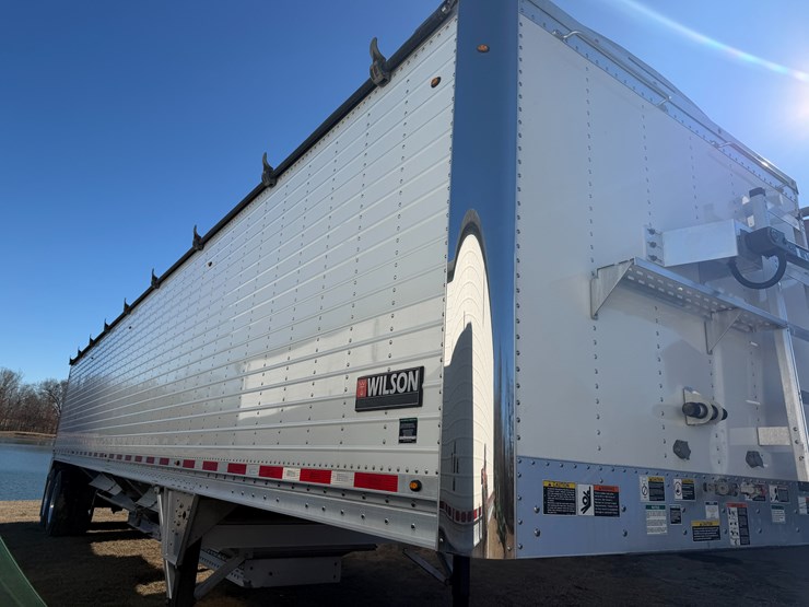 wilson-hopper-bottom-image-28