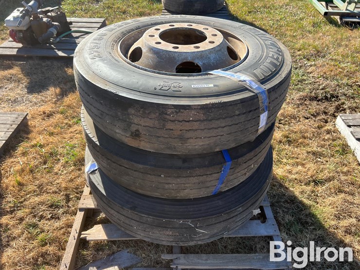 truck-tires-image-1