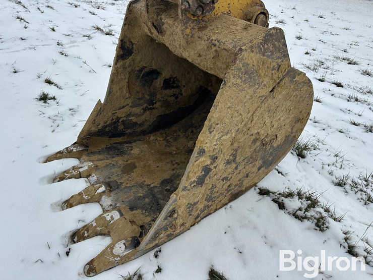 komatsu-pc250-lc-6lc-image-18