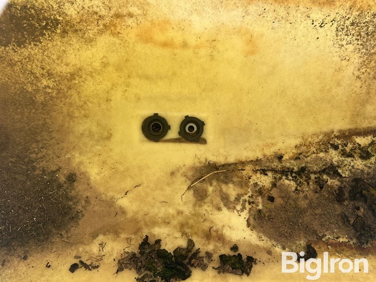 snyder-liquid-poly-tank-image-9