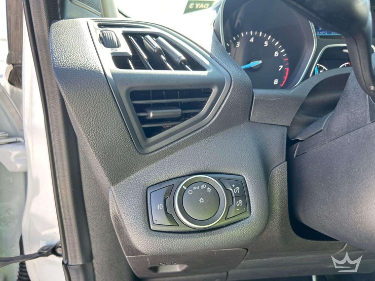 2015-ford-escape-image-15