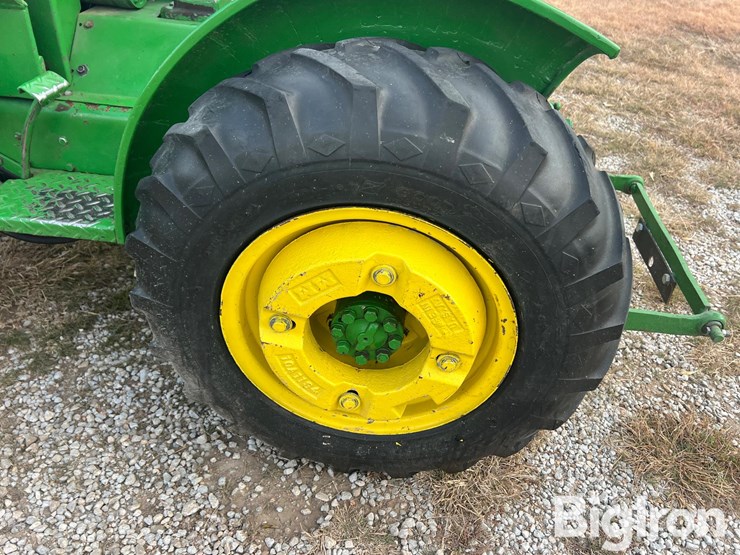 george-plett-2wd-utility-tractor-w/loader-image-14