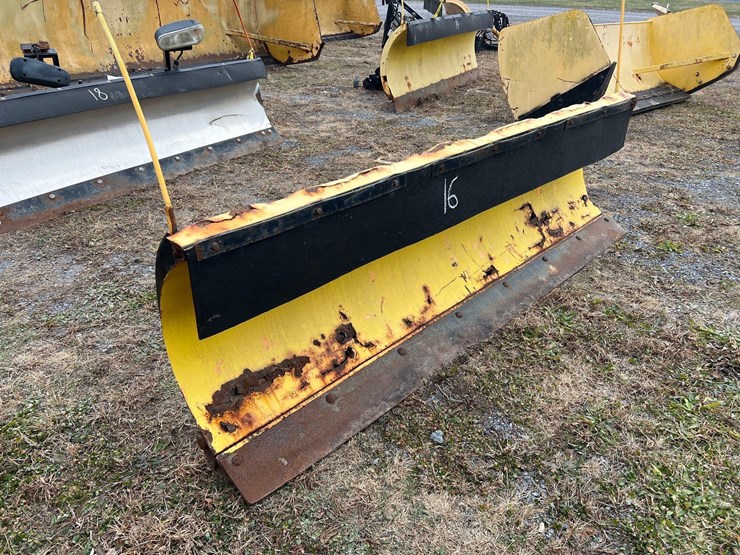 meyer-7.5'-snow-plow-w/bracket-image-3