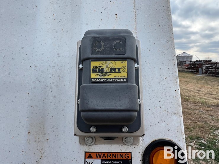 2011-neville-trailer-image-13