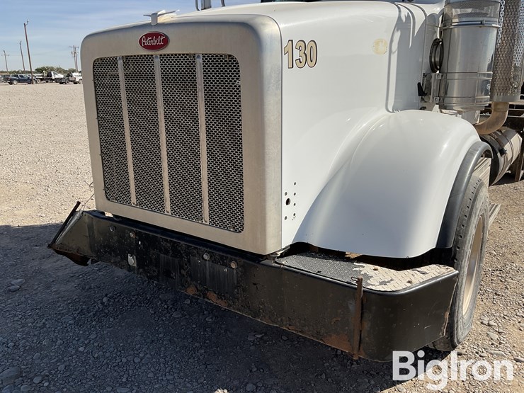 peterbilt-367-image-16
