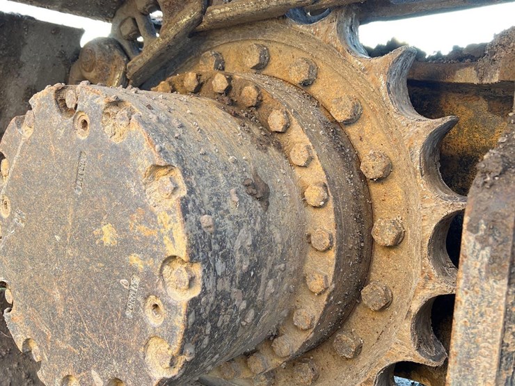 deere-245g-lc-image-14