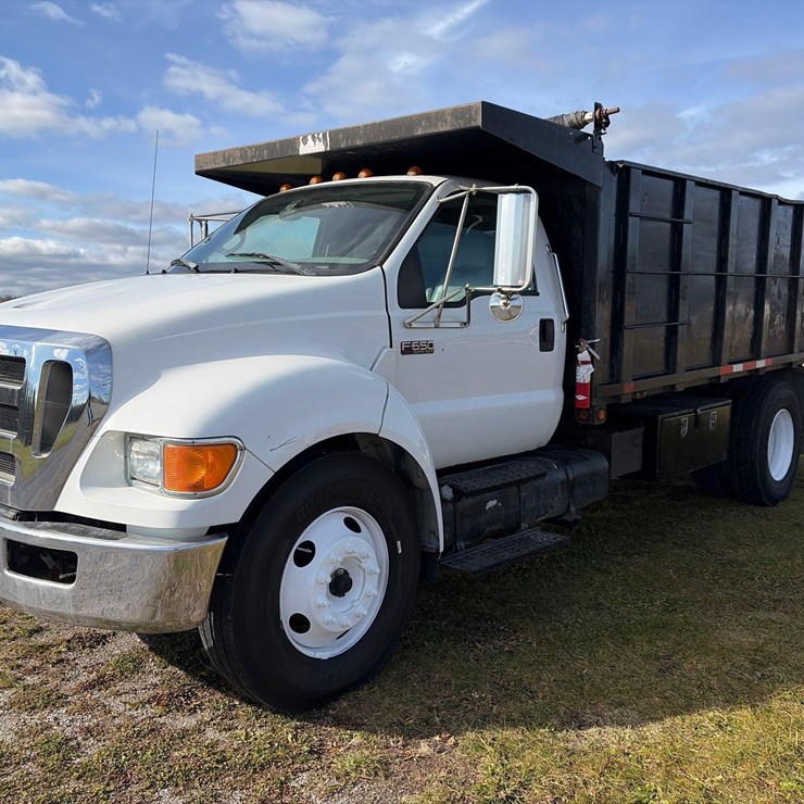 2008 FORD F650 XL