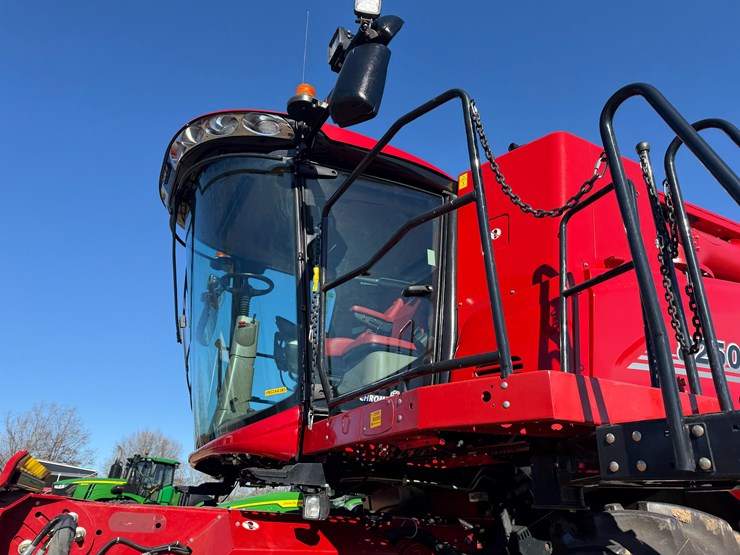 case-ih-8250-image-19