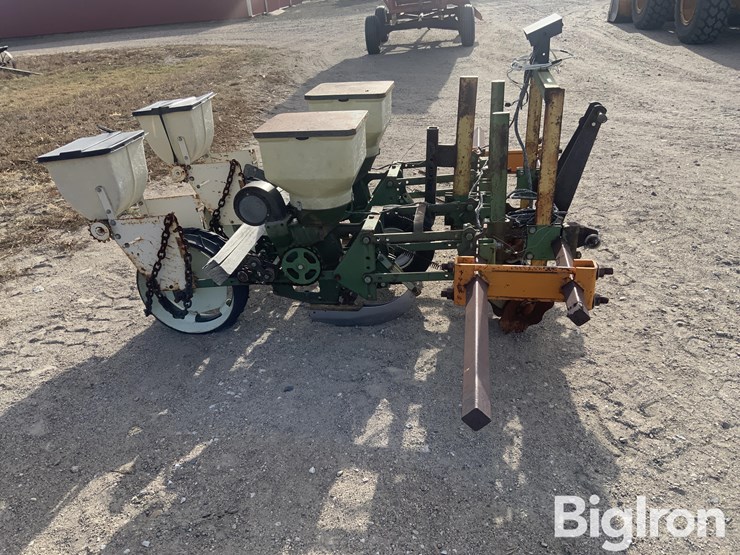 2-row-planter-image-4