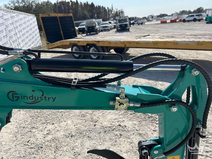 unused-2025-cfg-industrial-qk16r-mini-excavator-image-13