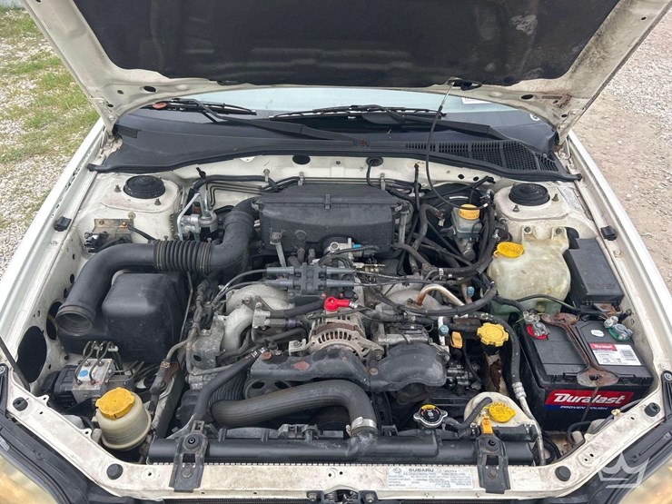 2001-subaru-outback-awd-suv-image-8