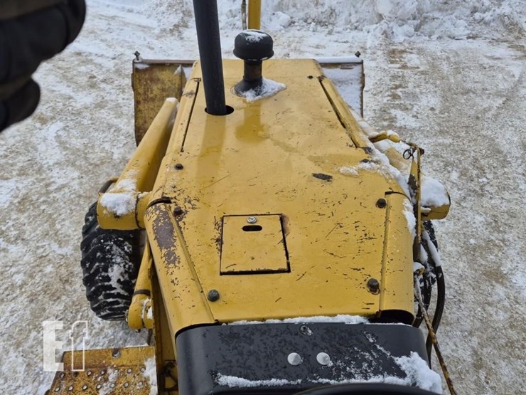 deere-210c-image-19