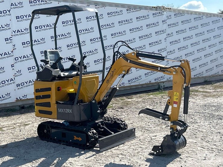 2025-cfg-industrial-mx12rx-mini-excavator-image-2