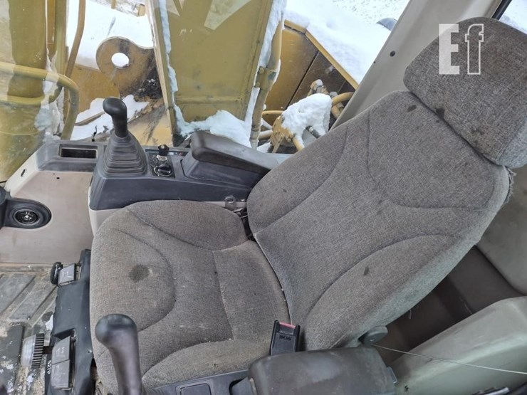 caterpillar-322c-image-14