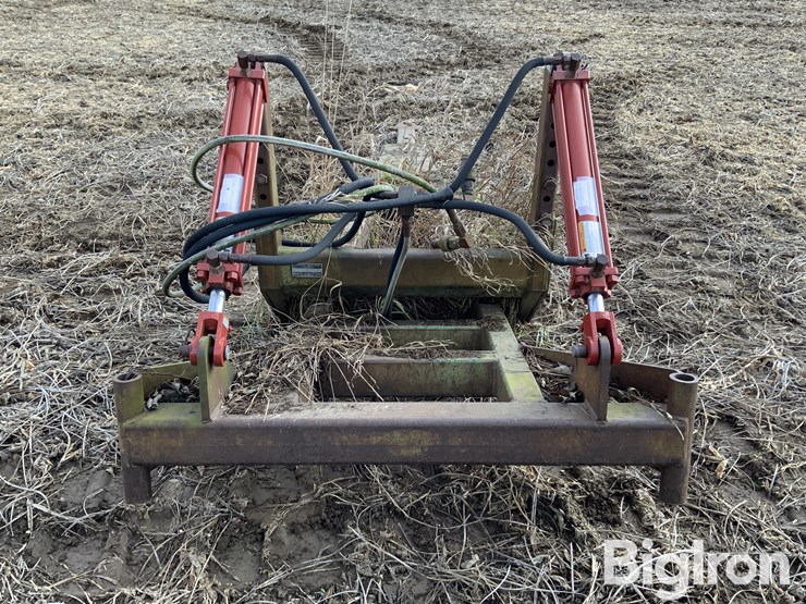 john-deere-12-image-17