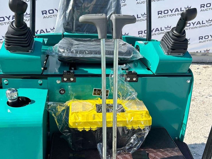 unused-2025-cfg-industrial-h15r-mini-excavator-image-14