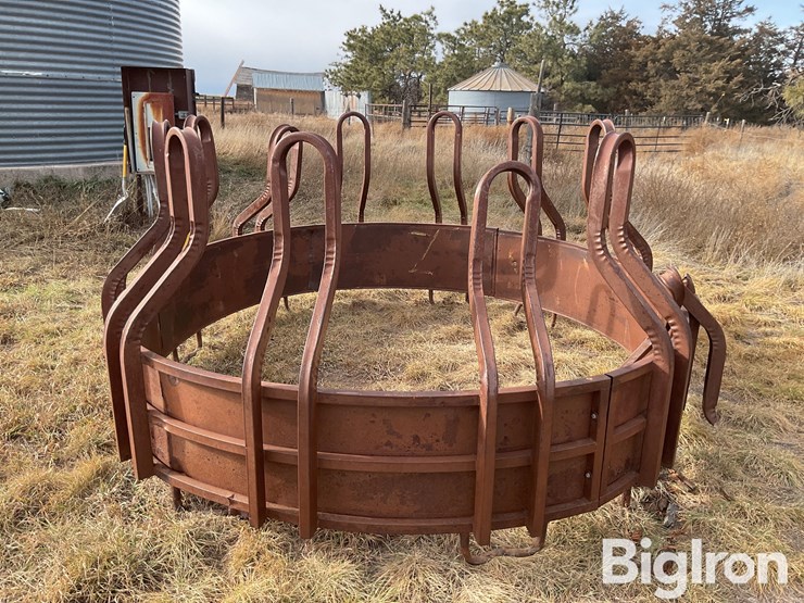 hi-qual-round-hay-feeders-image-10