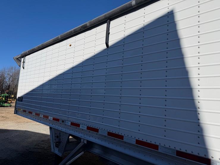 wilson-hopper-bottom-image-18