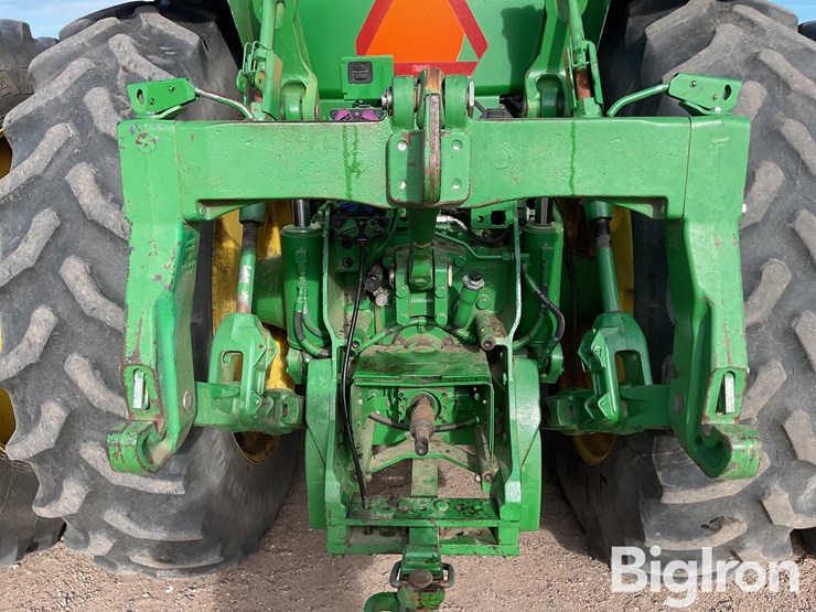 john-deere-8260r-image-13