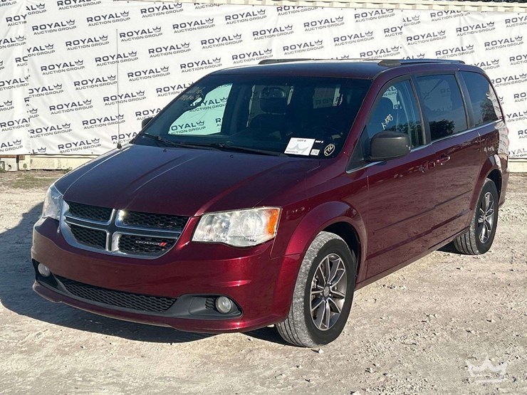2019-dodge-grand-caravan-image-1