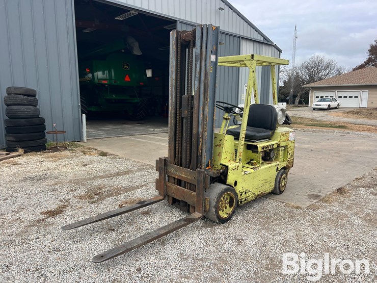 white-ma50-warehouse-forklift-image-1