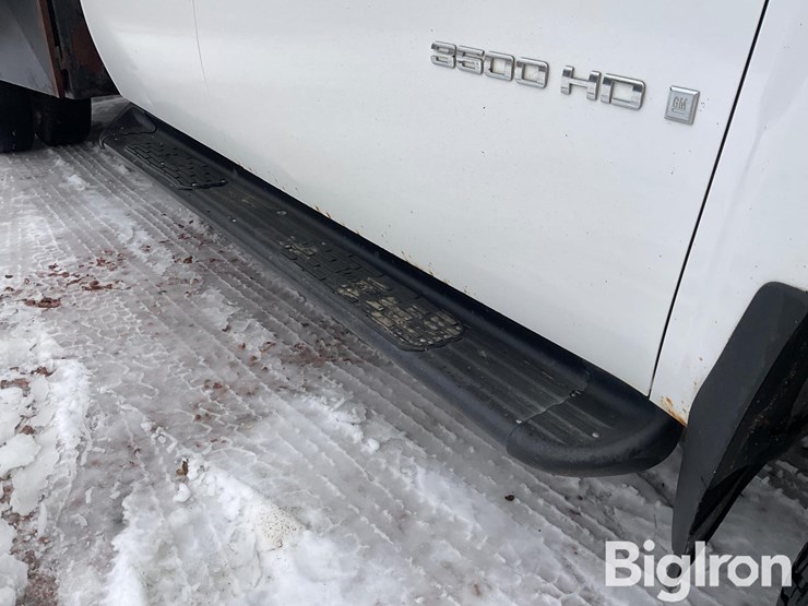 chevrolet-3500hd-image-13