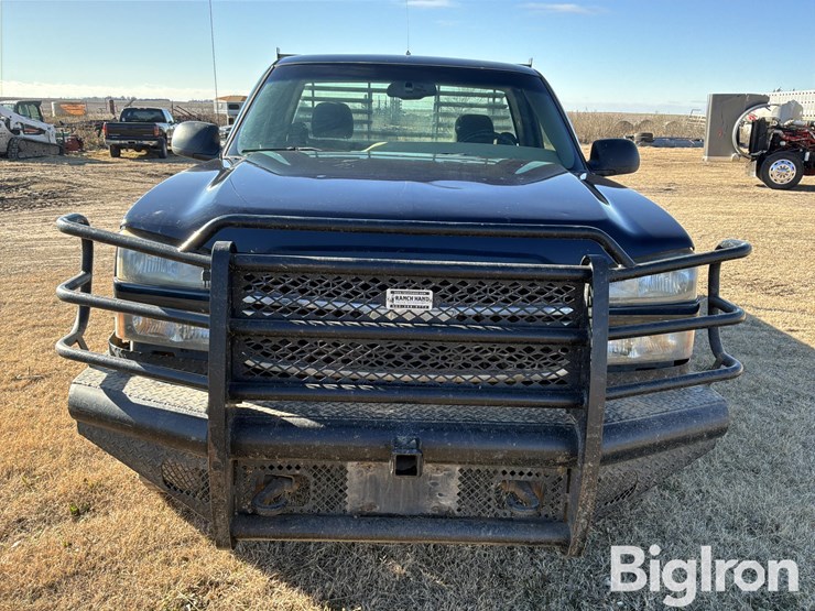 chevrolet-3500-image-2