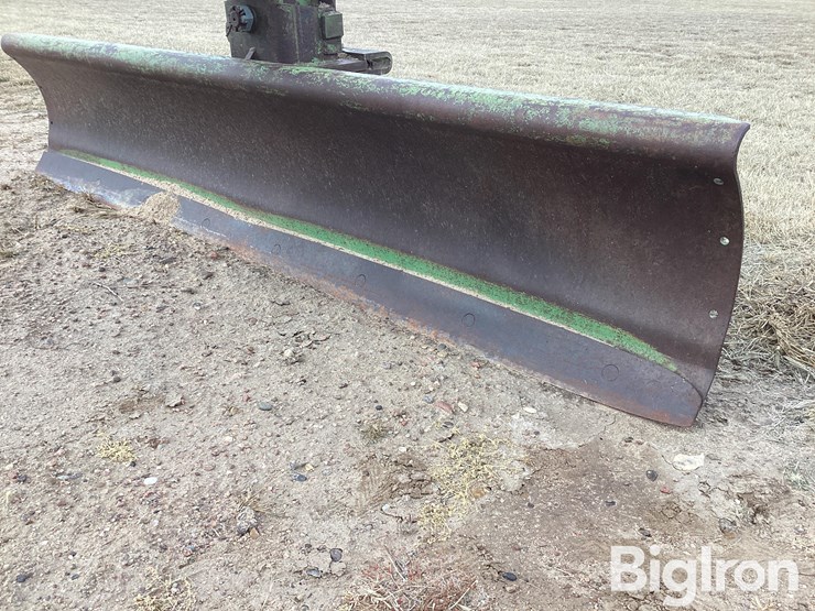 john-deere-8-image-12