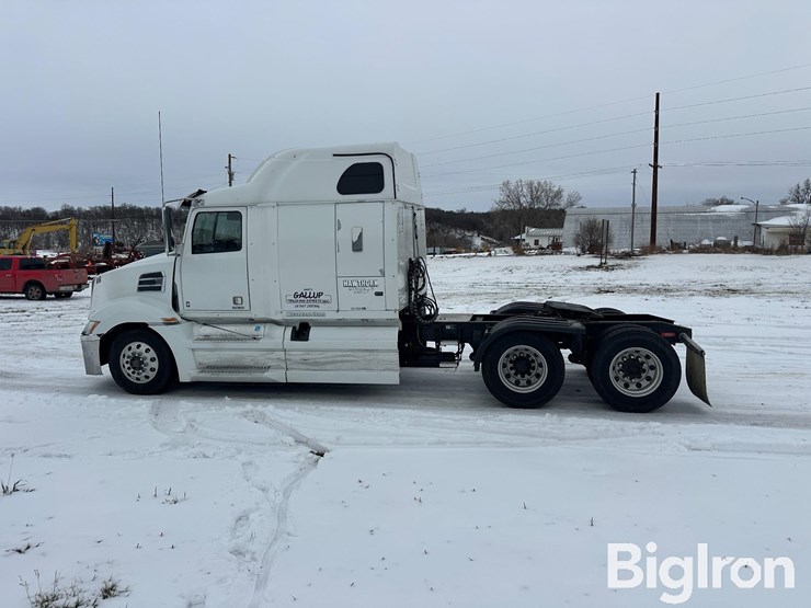 2016-western-star-5700xe-image-8