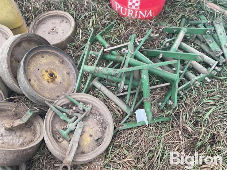 john-deere-7000-image-15