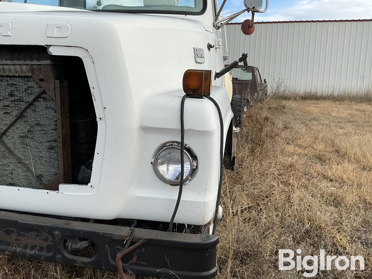 ford-ln700-image-9