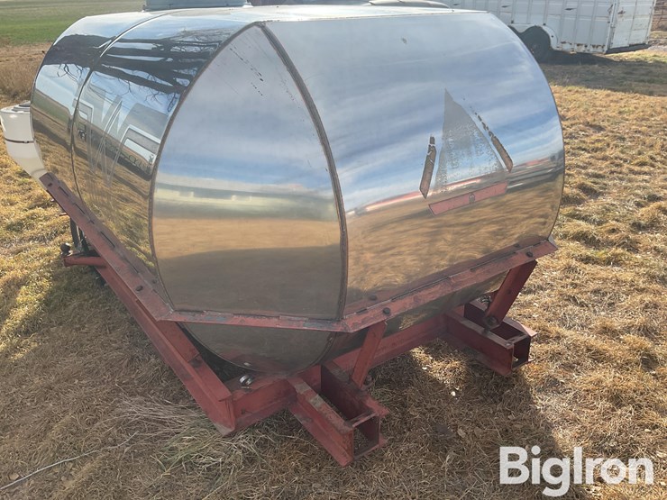 1986-wilger-880-stainless-steel-tank-&-stand-image-16