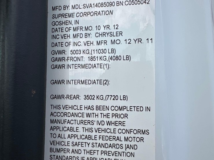 2012-frieghtliner-3500-box-truck-image-19