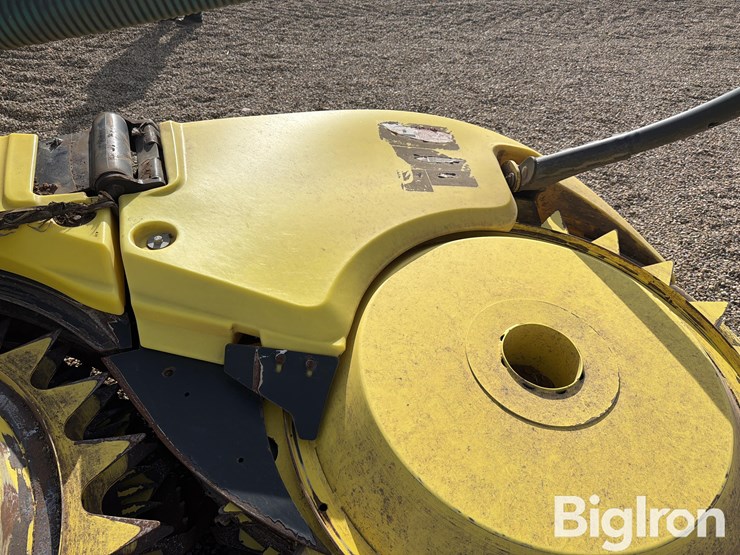 2022-john-deere-772-image-15