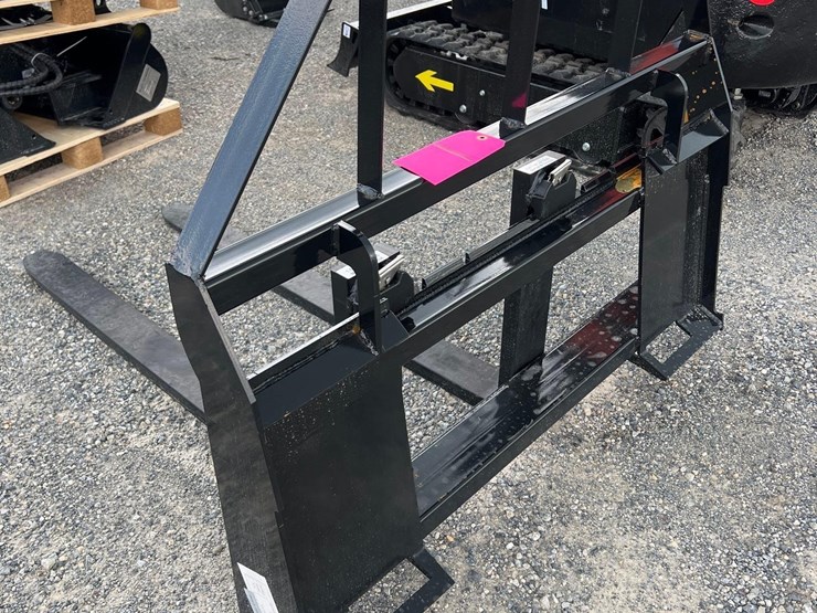 quick-attach-pallet-forks-image-4