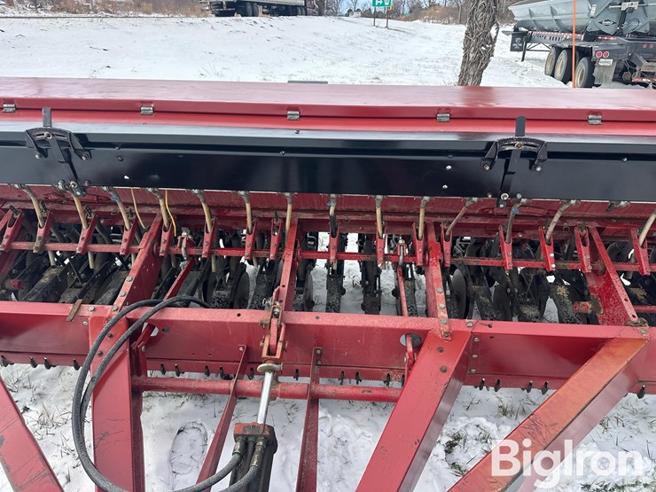 case-ih-5100-image-15