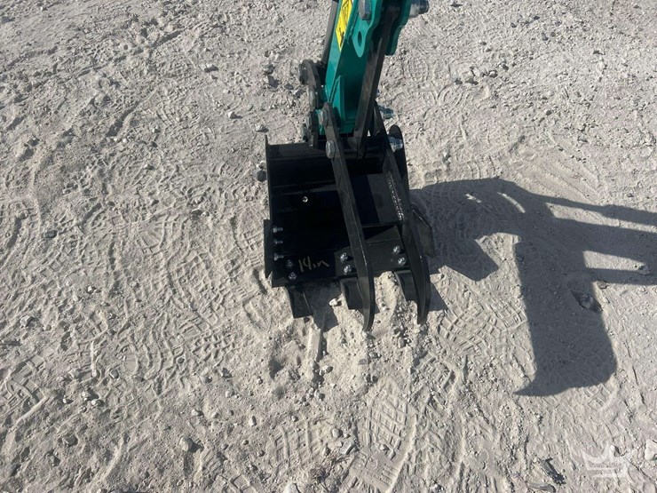 unused-2025-cfg-industrial-mx12rx-mini-excavator-image-19