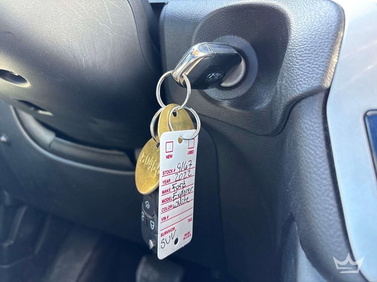 2022-ford-explorer-image-29