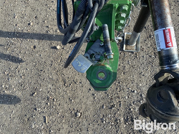 john-deere-560m-image-11