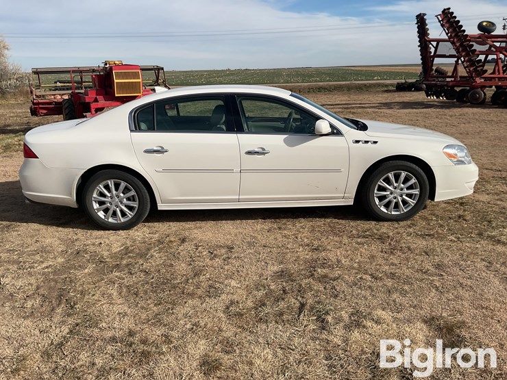 2011-buick-lucerne-cxl-4-door-sedan-image-4