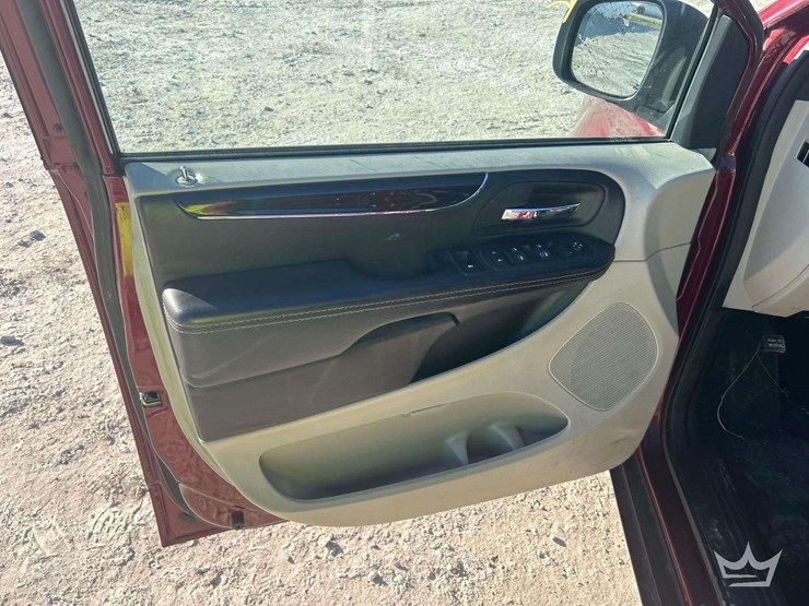 2019-dodge-grand-caravan-image-10