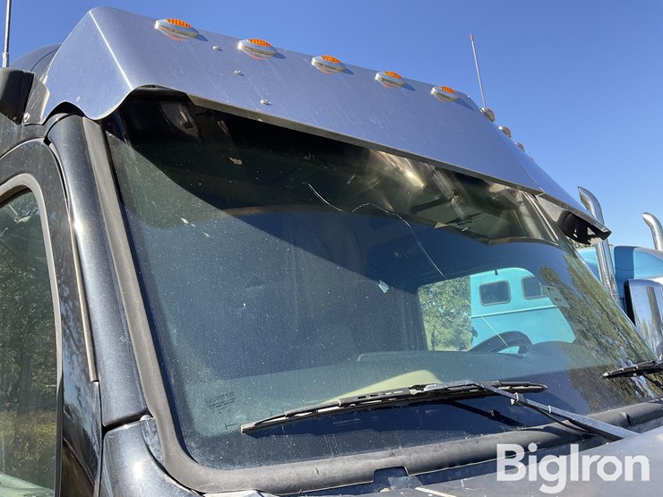 2014-peterbilt-579-image-17