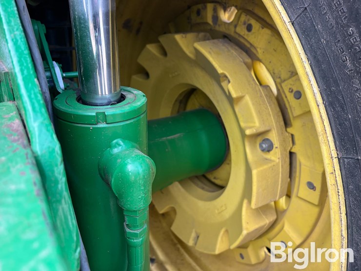 john-deere-8300-image-12